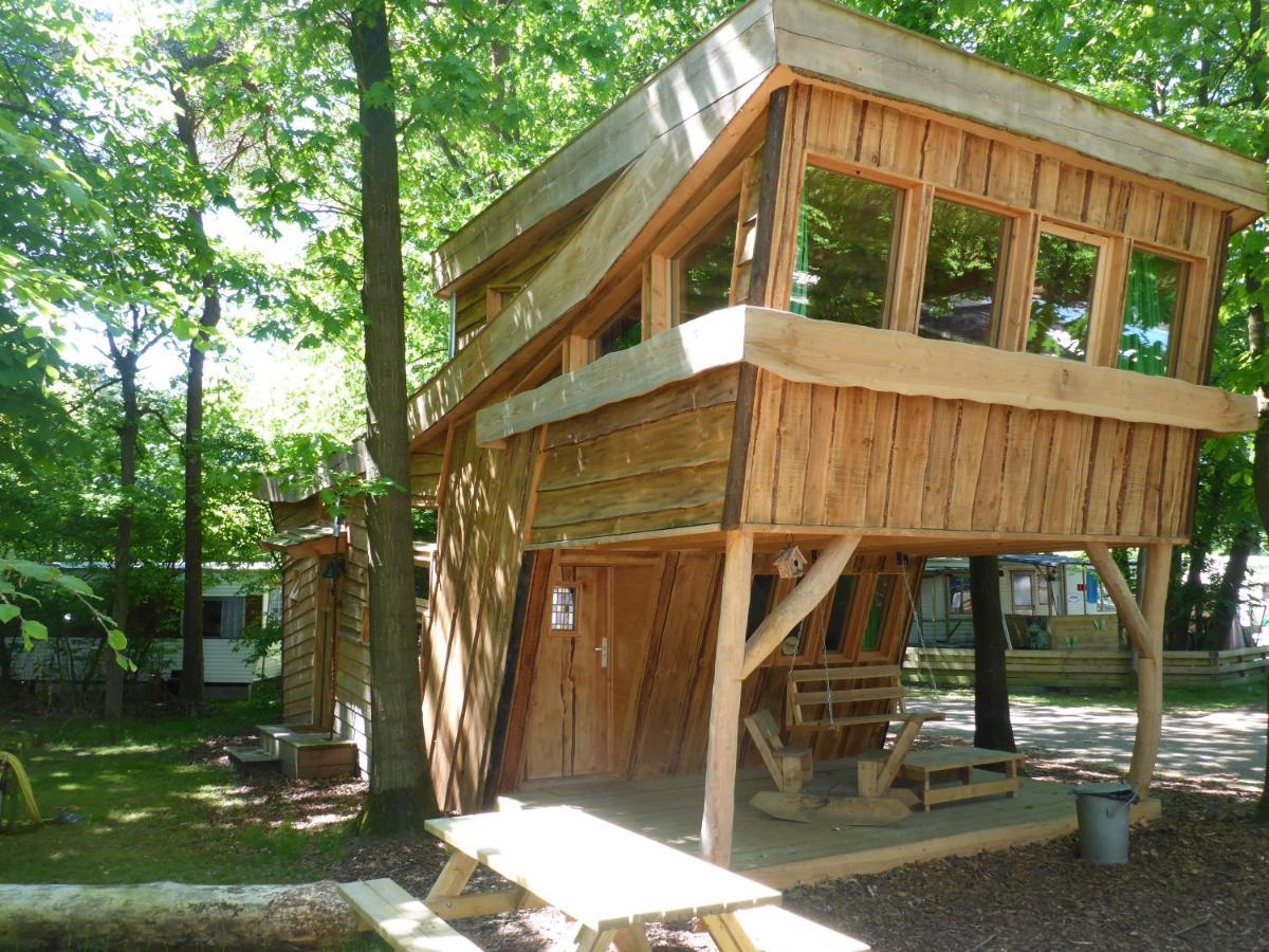 Recreatiepark D'N Mastendol Luxe Boomhutten Rijen Zewnętrze zdjęcie