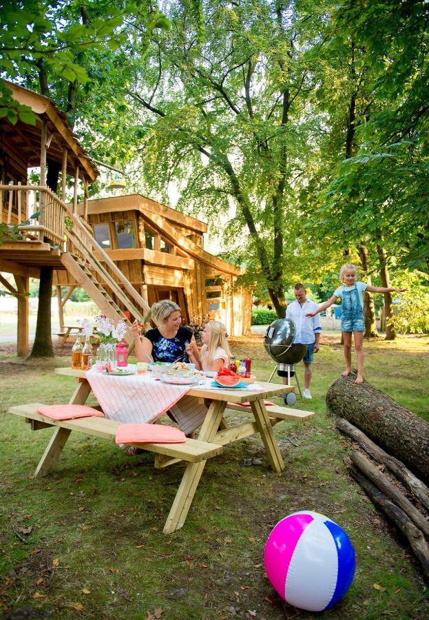 Recreatiepark D'N Mastendol Luxe Boomhutten Rijen Zewnętrze zdjęcie
